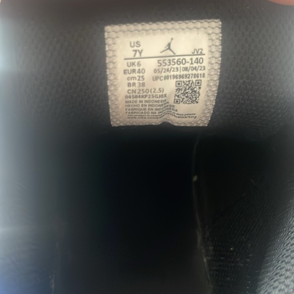 Air Jordan Low White/Royal Blue/Black - Picture 9 of 16